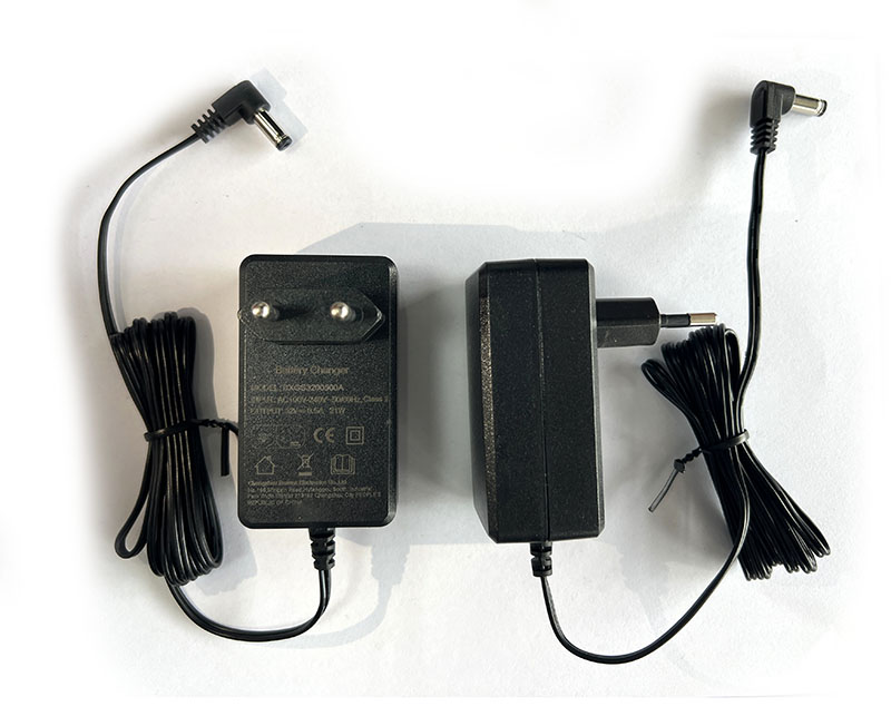 歐規(guī)-21w插墻式充電器